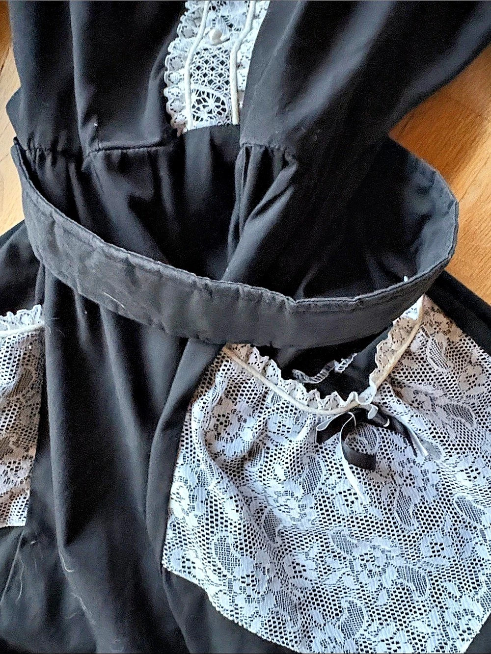 Vintage Womens Frilly Ruffled Lace Line Square Dancing Dress w Belt - Picture 4 of 8